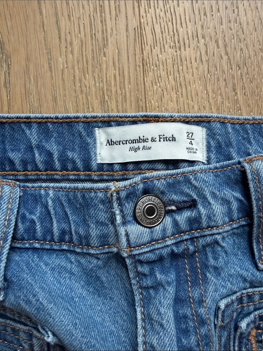 Abercrombie & Fitch Blue Denim Mini Skirt with Front Zip Pockets - Picture 3 of 3